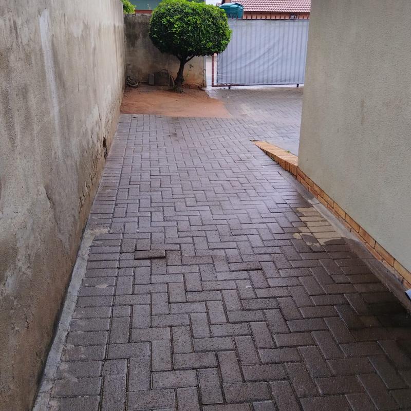 3 Bedroom Property for Sale in Tlhabane West North West